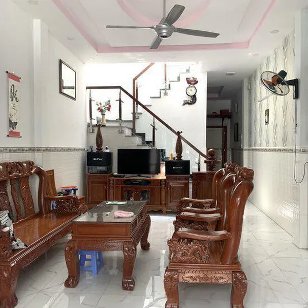 Nhà 2 tầng hẻm xe hơi 1135 Huỳnh Tấn Phát