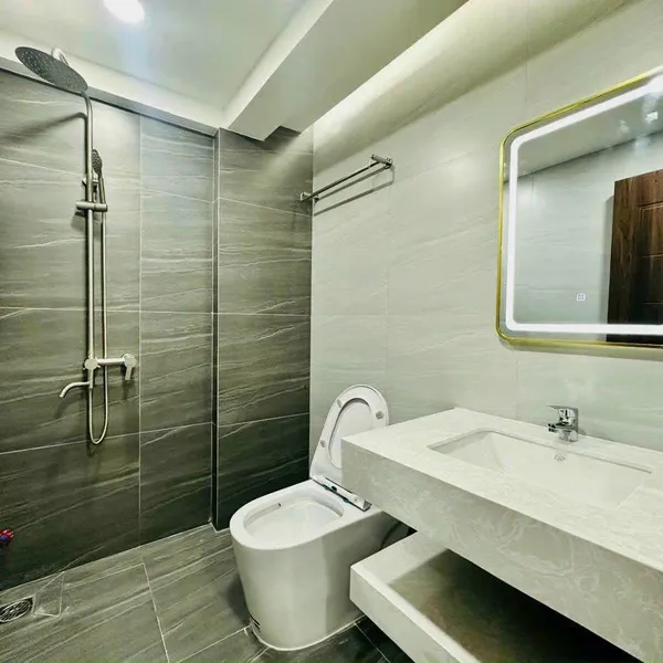 Nhà 5 tầng hẻm 749 Huỳnh Tấn Phát 4m x 16m,  thông sang hẻm 88 Nguyễn Văn Quỳ