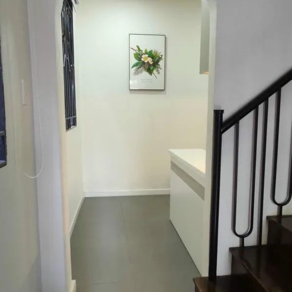 Nhà 2 tầng hẻm xe hơi 502 Huỳnh Tấn Phát 3,4m x 10,4m