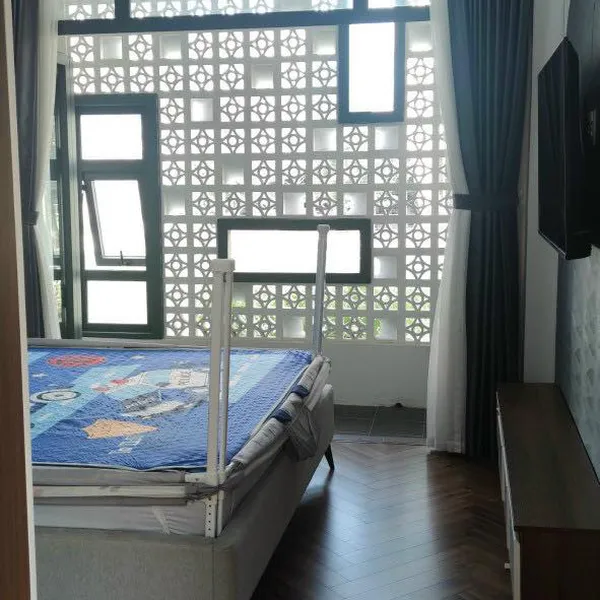 Nhà 2 tầng hẻm xe hơi 502 Huỳnh Tấn Phát 3,4m x 10,4m