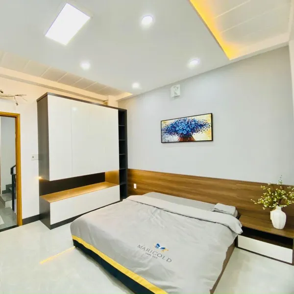 Nhà 4 tầng hẻm 391 Huỳnh Tấn Phát 4m x 13m