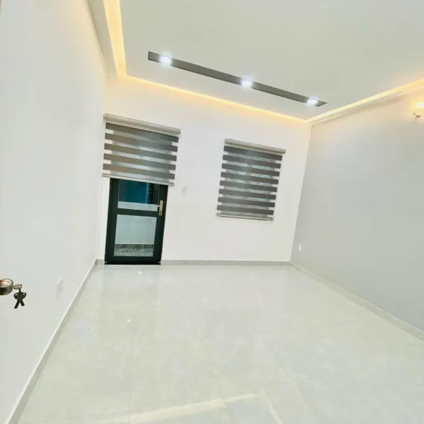 Nhà 4 tầng hẻm 391 Huỳnh Tấn Phát 4m x 13m