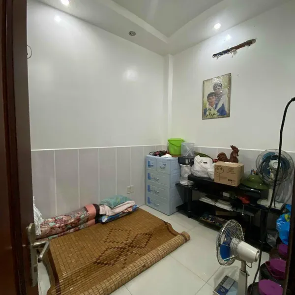 Nhà 4 tầng hẻm 128 Huỳnh Tấn Phát 3,3m x 9,5m