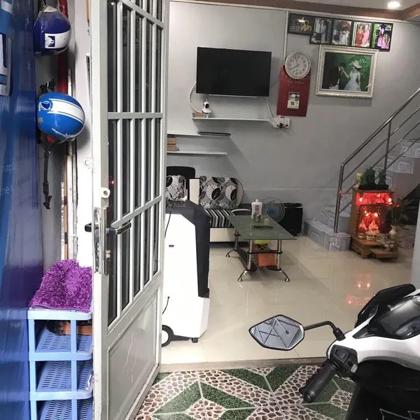 Nhà 2 tầng hẻm 128 Huỳnh Tấn Phát , 4m x 8m