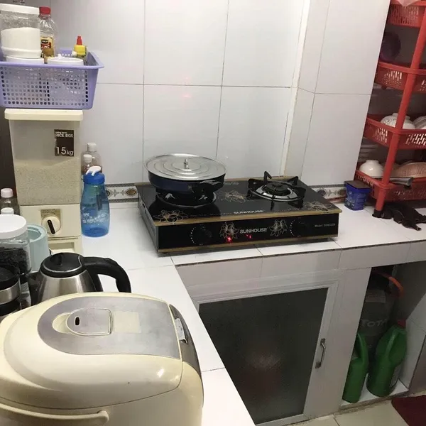 Nhà 2 tầng hẻm 128 Huỳnh Tấn Phát , 4m x 8m