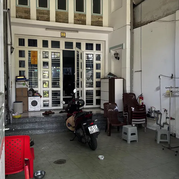 Nhà 3 tầng hẻm 402 Huỳnh Tấn Phát 4,2m x 19m