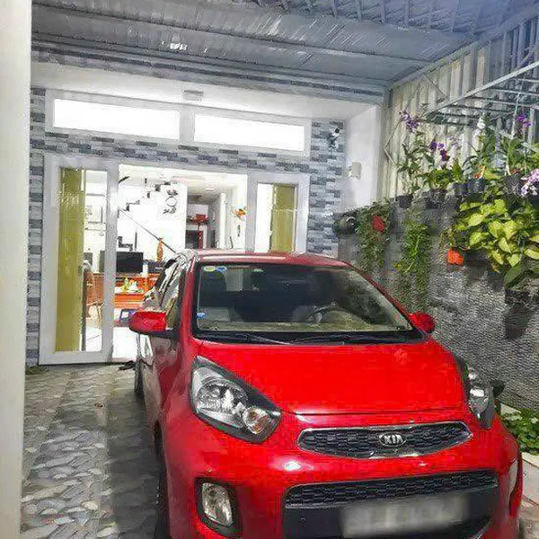 Nhà 2 tầng hẻm xe hơi 1135 Huỳnh Tấn Phát