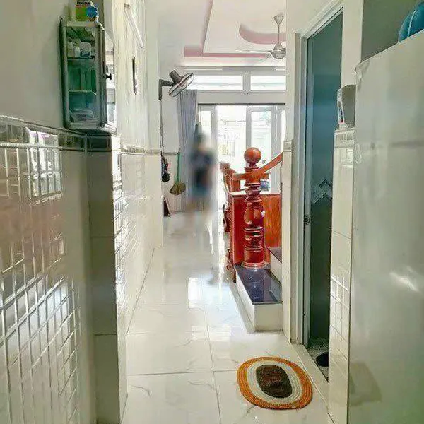 Nhà 2 tầng hẻm xe hơi 1135 Huỳnh Tấn Phát