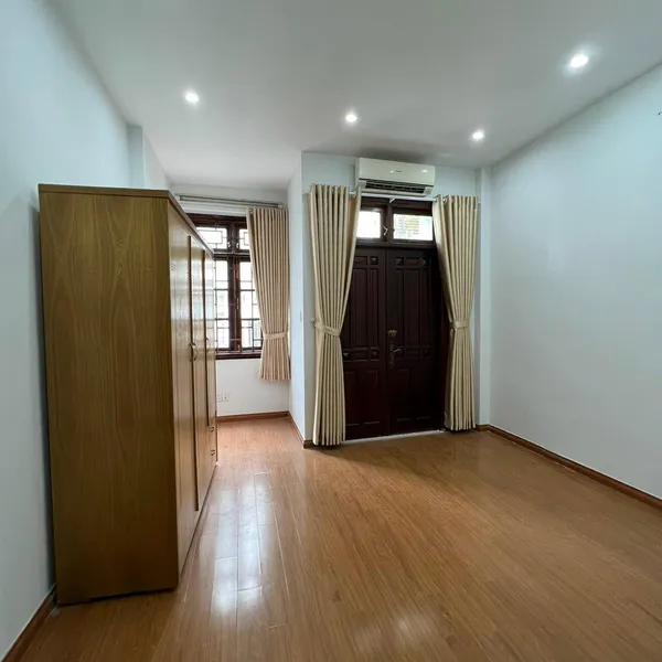 Nhà 4 tầng hẻm xe hơi 803 Huỳnh Tấn Phát 4m x 16m