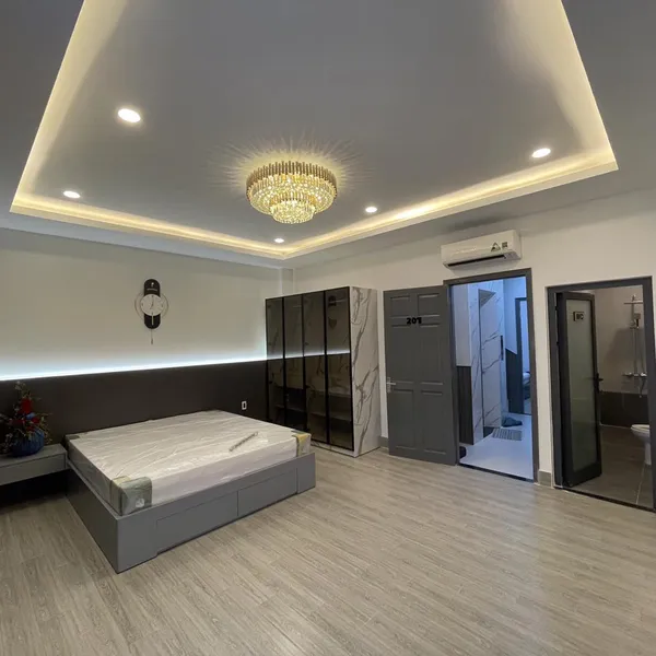 Nhà 5 tầng hẻm xe hơi Huỳnh Tấn Phát 5,5m x 14m