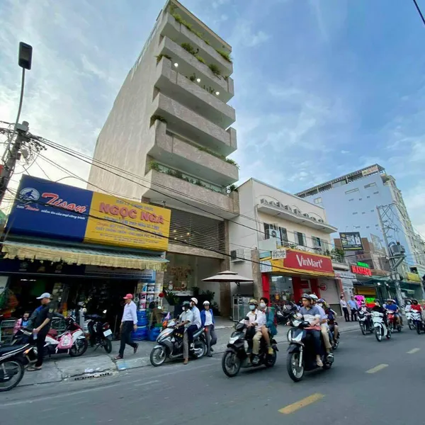 Bán  tòa nhà 98 Lâm Văn Bền, P. Tân Hưng, Quận 7