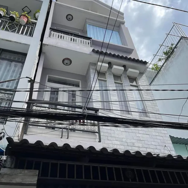 Nhà 4 tầng hẻm 30 Lâm Văn Bền Quận 7 - hẻm thông