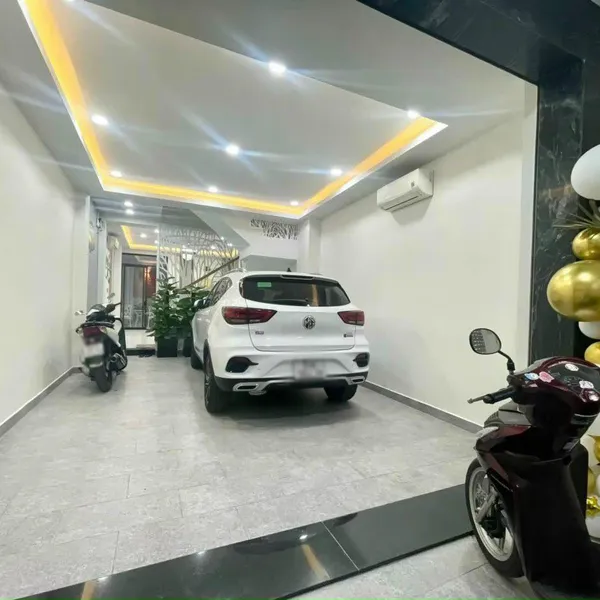 Nhà 5 tầng mặt tiền Lâm Văn Bền 5,4m x 16m