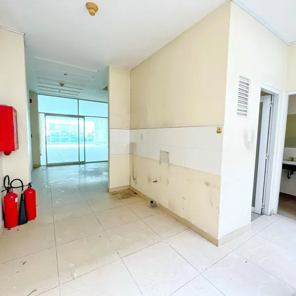 Nhà 6 tầng mặt tiền Lâm Văn Bền 6m x 46,2m