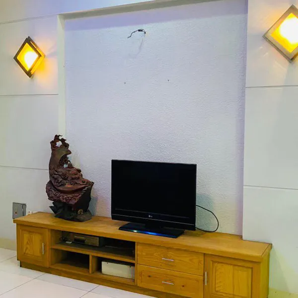 NHà 4  tầng hẻm xe hơi Lâm văn bền 4m x 18m nở hậu