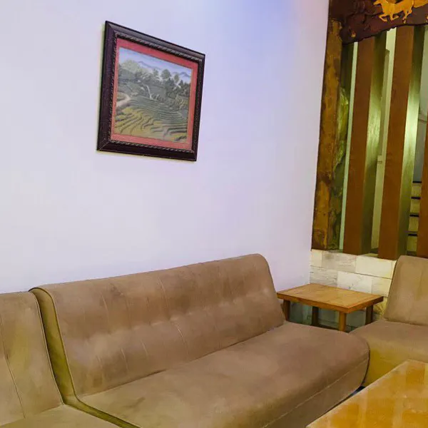 NHà 4  tầng hẻm xe hơi Lâm văn bền 4m x 18m nở hậu