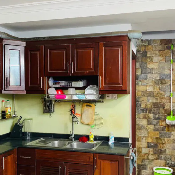 NHà 4  tầng hẻm xe hơi Lâm văn bền 4m x 18m nở hậu