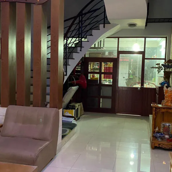 NHà 4  tầng hẻm xe hơi Lâm văn bền 4m x 18m nở hậu