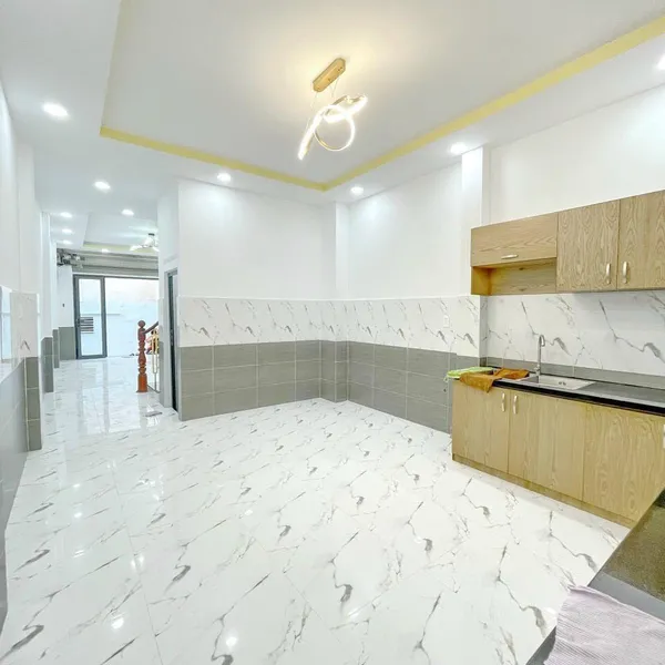 Nhà 2T hẻm 60 lâm Vắn bền , tân kiểng , 4m x 14m