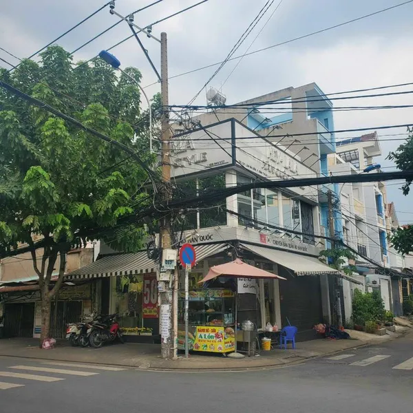 Căn góc 2 mặt tiền Lâm Văn Bền 6.5m x 5.8m khu sung sầm uất