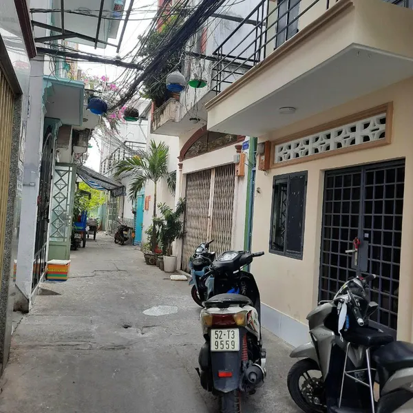 Nhà 2T hẻm 861 Trần Xuân Soạn 3,13m x 4,9m