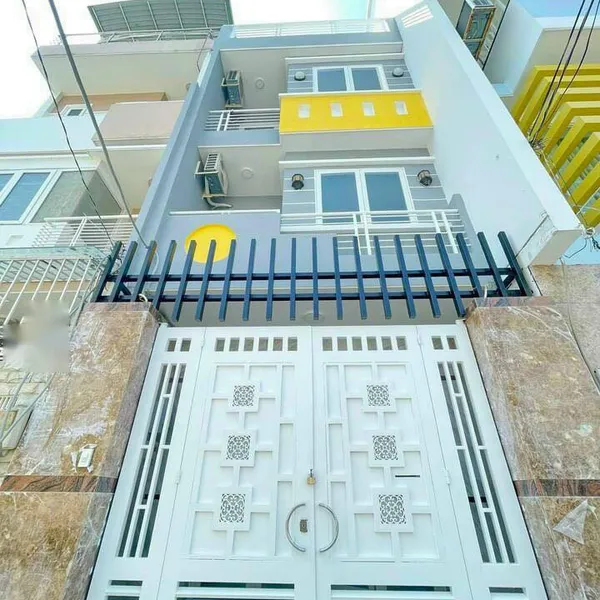 Nhà 4 tầng KDC Kiều Đàm 793 Trần Xuân Soạn 4,5m x 18m