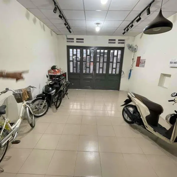 Nhà 4 tầng hẻm xe hơi Kiều Đàm 793 Trần Xuân Soạn, 5.3m x 22m