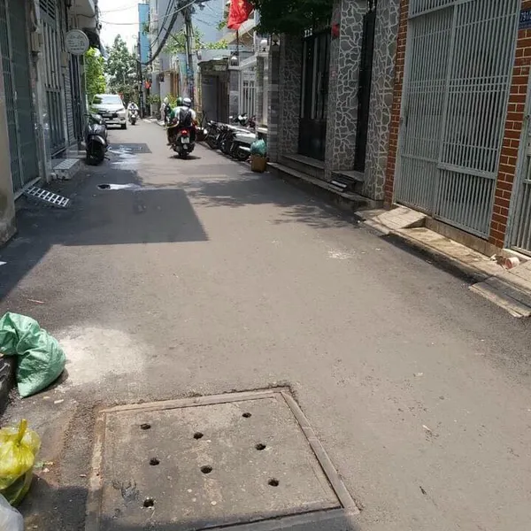 Nhà 2T mặt tiền hẻm 791 Trần Xuân Soạn 4m x 11m