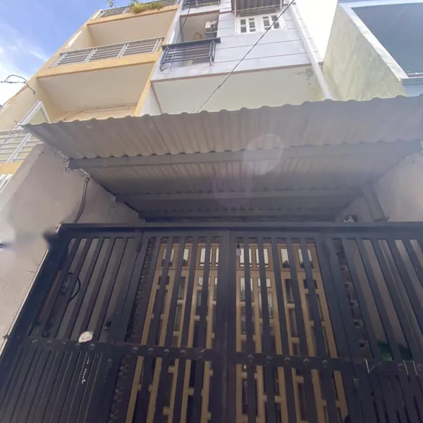 Nhà 3T hẻm Trần Xuân Soạn, 3,3m x 9,5m