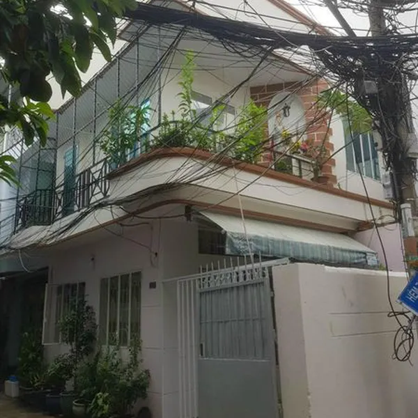 Nhà 2 tầng góc 2 mặt tiền hẻm Trần Xuân Soạn 8m x 8,4m