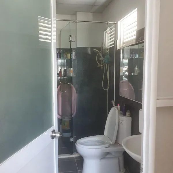 Bán nhà hẻm 981 trần xuân soạn, 4.23m x 9m, 1T - 2L chỉ 2 tỷ 9