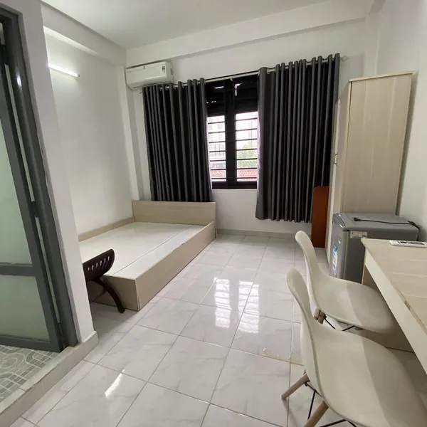 Tòa nhà hẻm xe hơi 793 Trần Xuân Soạn, 4m x 29m