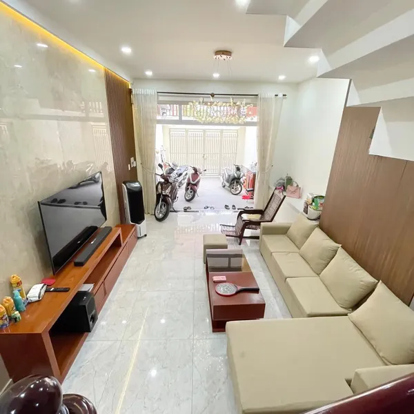 Nhà 4 tầng KDC Kiều Đàm 793 Trần Xuân Soạn 4,5m x 19m