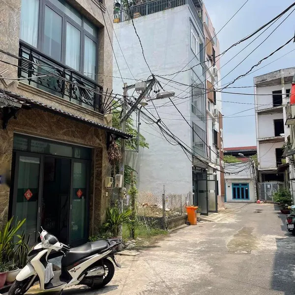 Nhà 4T hẻm 1041 Trần Xuân Soạn 4,2m x 14,72m