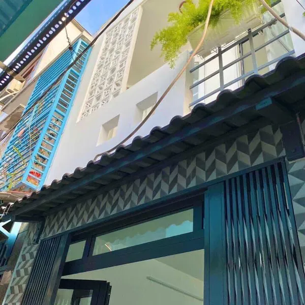 Nhà 2T hẻm 861 Trần Xuân Soạn 4m x 18m