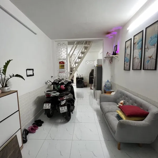 Nhà 2T hẻm 861 Trần Xuân Soạn 4m x 18m