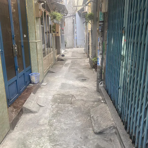 Nhà 2T hẻm 861 Trần Xuân Soạn 4m x 18m