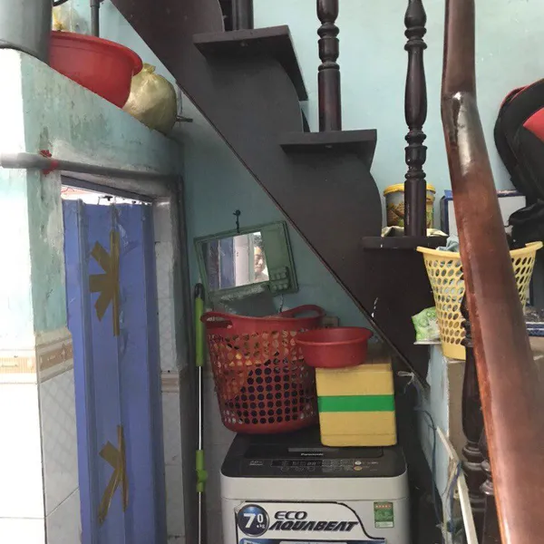 Nhà 2T dưới 2 tỷ trần xuân soạn , 3m x 7m nở hậu 3.5m