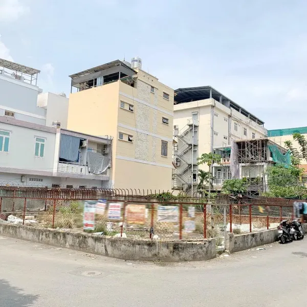 Đất lô góc 2 mặt tiền hẻm xe hơi Kiều Đàm 14m x 18m