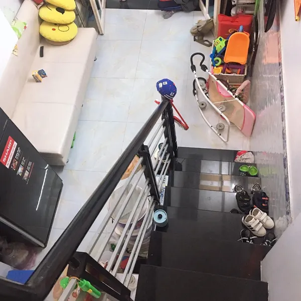 Nhà 4T hẻm 701 trần xuân soạn , 2.8m x 5m