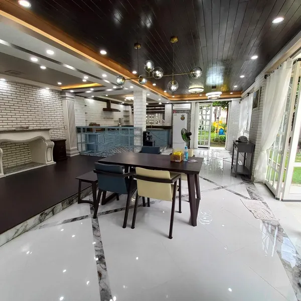 Biệt thự sân vườn Kiều Đàm Quận 7 DT: 11m x 40m