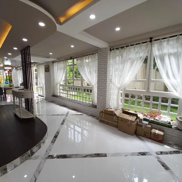 Biệt thự sân vườn Kiều Đàm Quận 7 DT: 11m x 40m