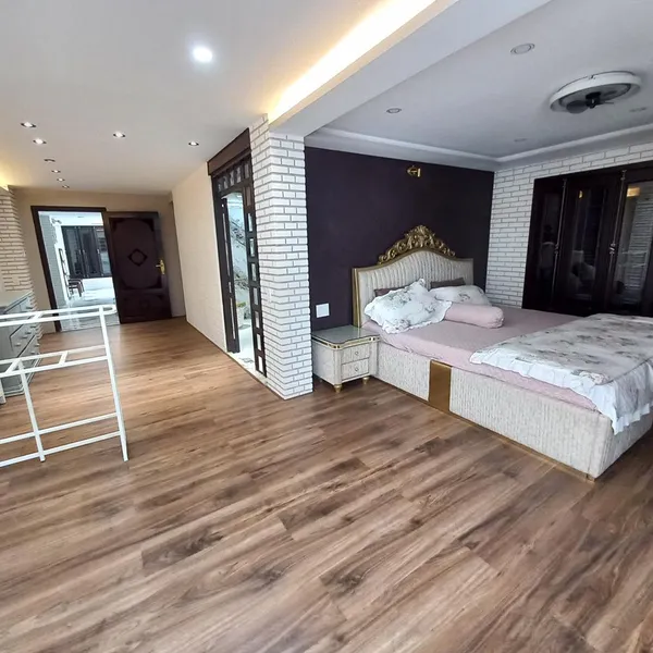 Biệt thự sân vườn Kiều Đàm Quận 7 DT: 11m x 40m