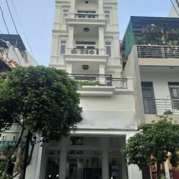 Nhà 4T mặt tiềng đường 79, tân Quy 5.7m x 20m