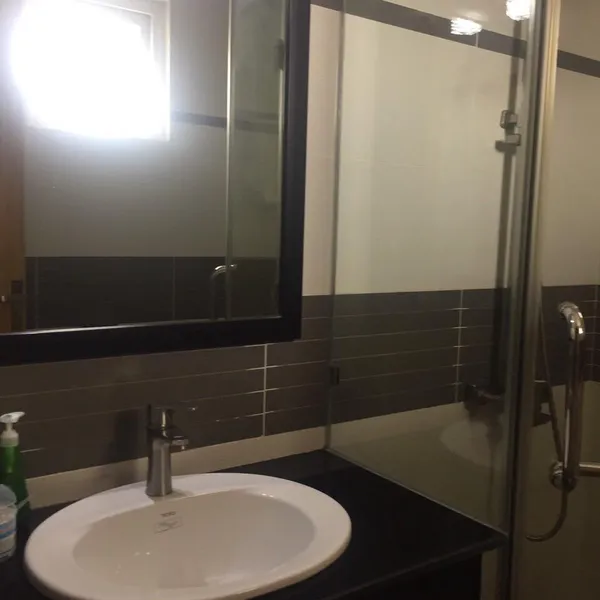 Khách sạn 8 tầng số 2 đường số 85,&nbsp; P. Tân Quy,&nbsp;Quận 7