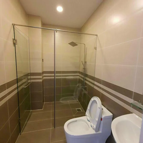 Nhà 4 tầng mặt tiền đường 43 Tân Quy, 4m x18m