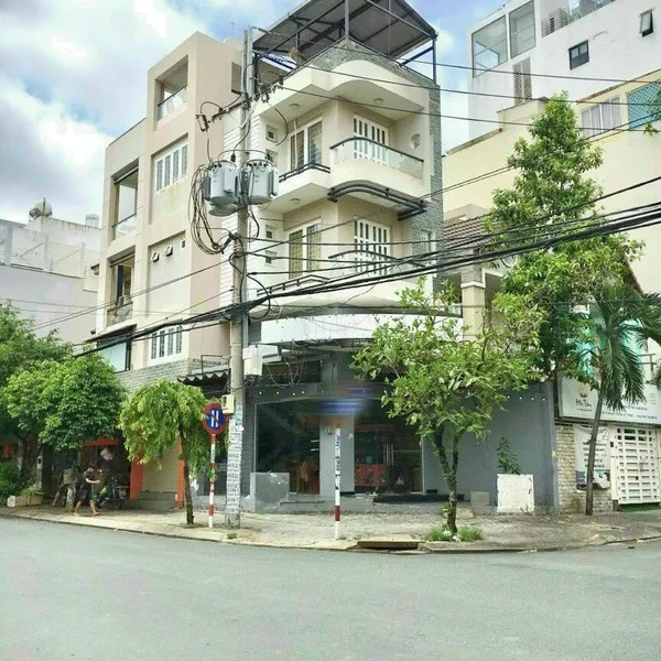 Căn góc 2 mặt tiền đường 79 Tân Quy , 6.4m x 15.6m nở hậu 6.9m