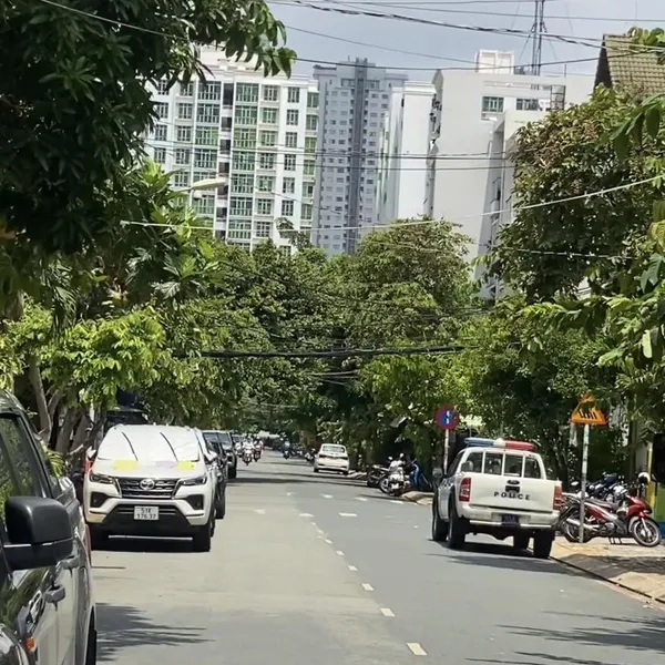 Nhà mặt tiền đường số 81 Tân Quy 4,5m x 23m