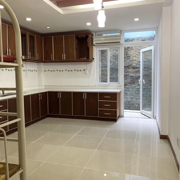 Nhà 5 tầng mặt tiền đường số Tân Quy , 3.9m x 23.8m