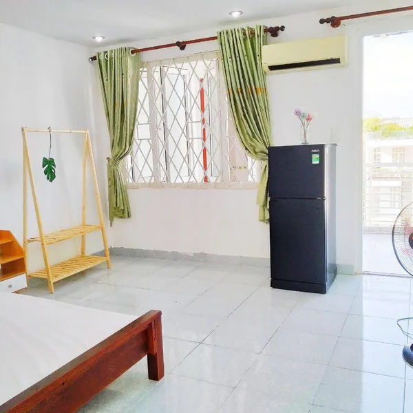 Nhà 5 tầng mặt tiền đường số Tân Quy , 3.9m x 23.8m